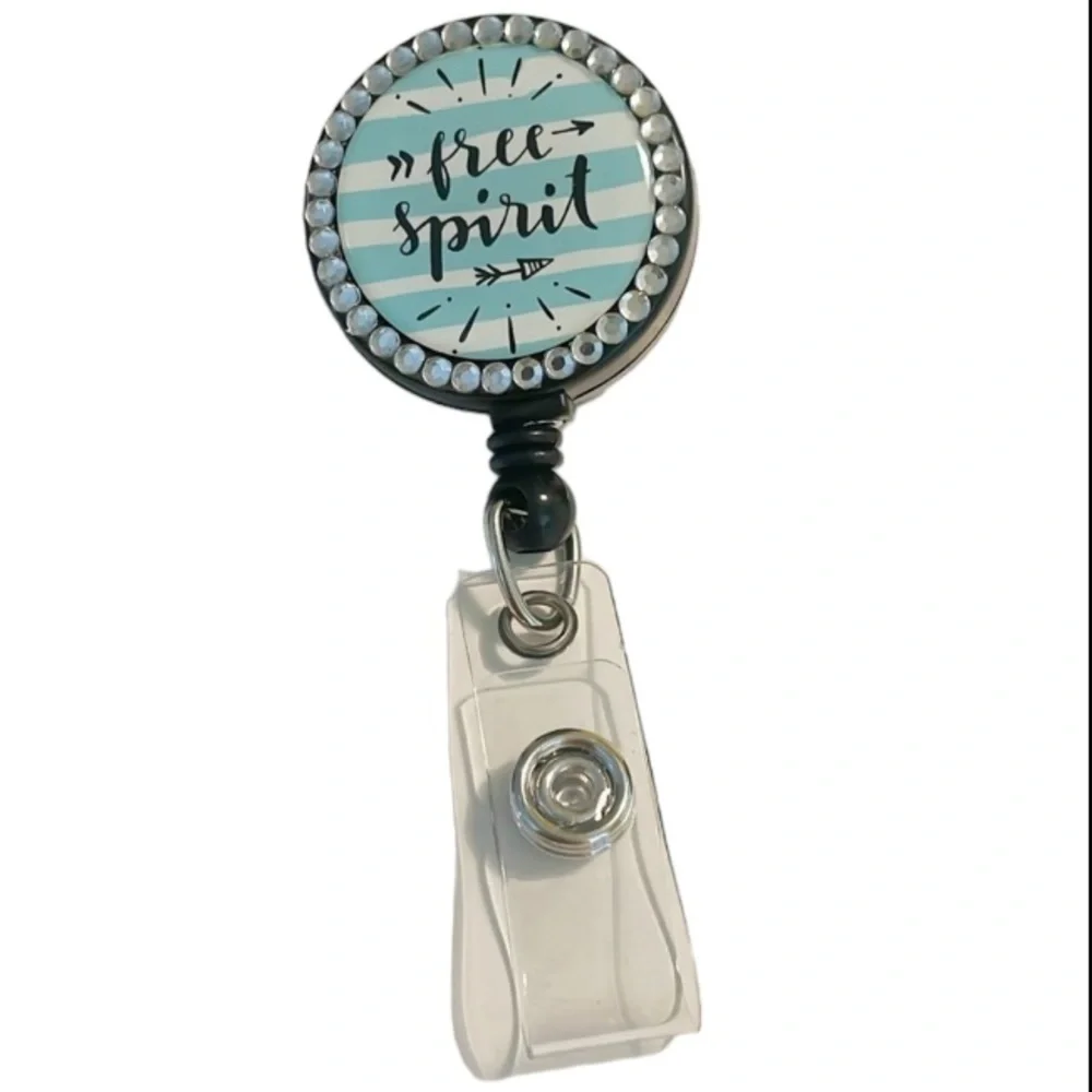 Free Spirit retractable keycard ID badge holder
